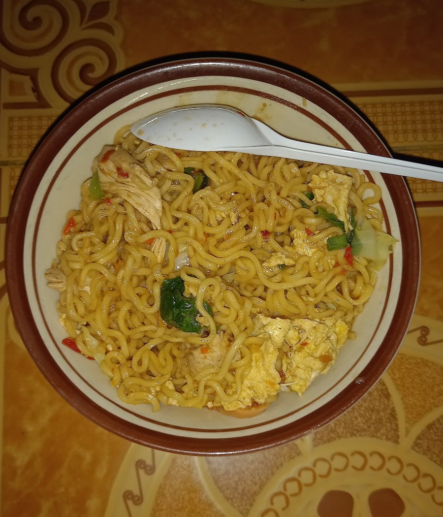 Harttwins0810's tweet photo. Mari makan 🤤🤤🤤 https://t.co/NTz1r6f6Tf