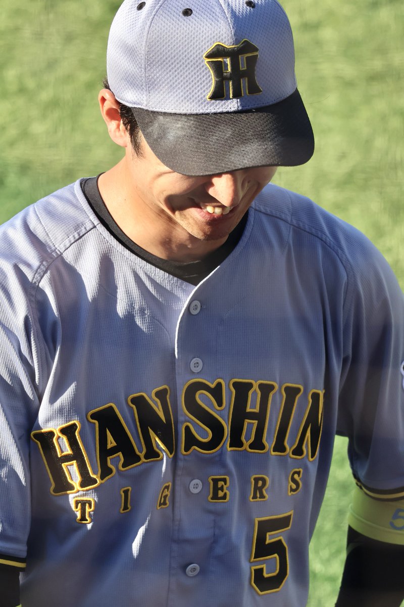 RiRi_730's tweet photo. 2026.8.6 横浜スタジアム
円陣でにこにこちかちゃん😊
#近本光司
#阪神タイガース https://t.co/FJ0uG88k1O