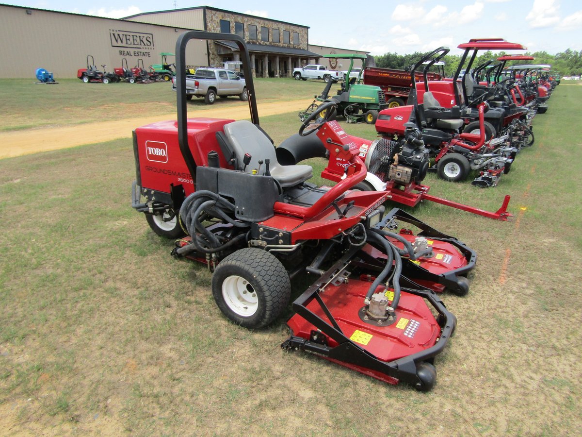 WeeksTurf tweet picture