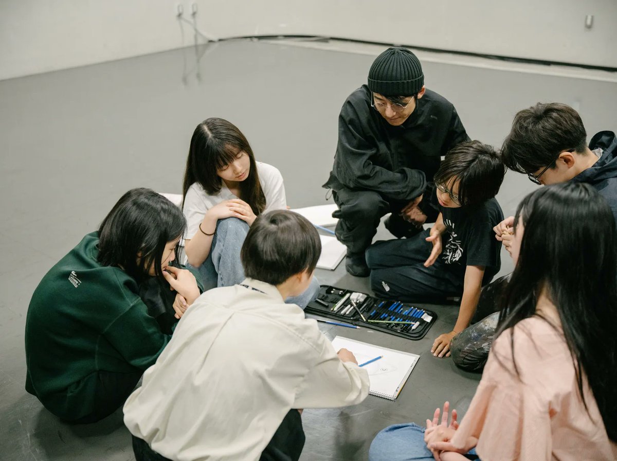 TokyoArtBeat_JP's tweet photo. 髙橋一生、ふたたび「伴走者」に。国立新美術館で展示・上映される《関わり混ざる三日間》が記録した「見えない時間」
https://t.co/CILvtNbERN https://t.co/KxLG226dm2