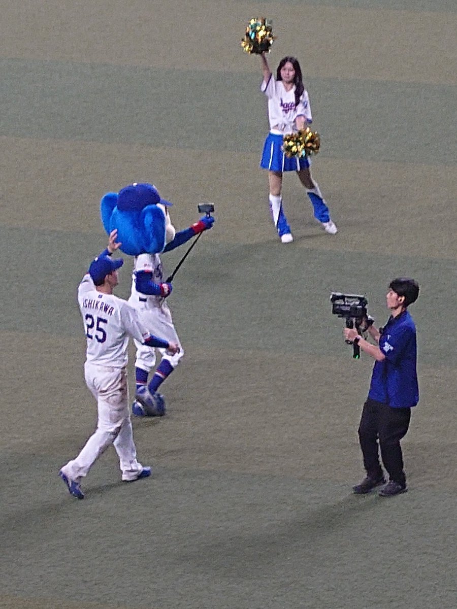 b66596235's tweet photo. 石川昂弥選手
ありがとう! https://t.co/TGbgjPHQsm
