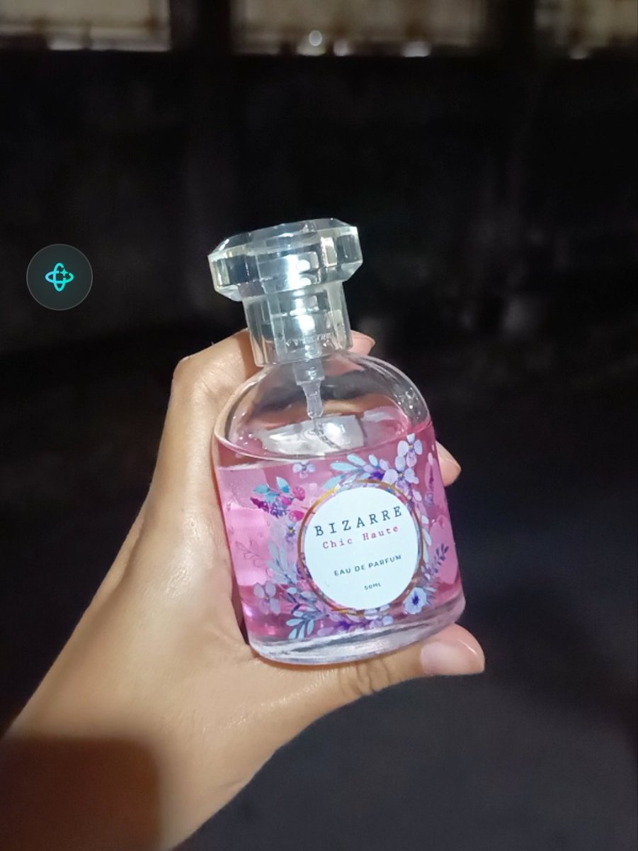 prettysilaww's tweet photo. Parfum 30 ribuuan ini dia bizarre parfum varian chic haute, aroma buah yang segar, wanginya fresh, manis, dan terasa juicy

Link shopee 🔗 https://t.co/4XdwnS7T2I https://t.co/Pkjms4sE5k