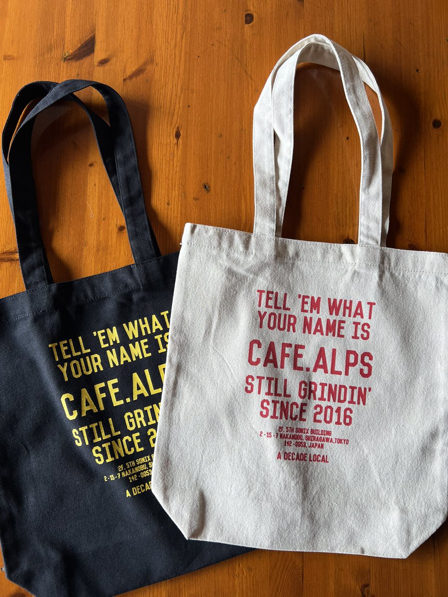 cafe_alps's tweet photo. 2026年8月11日(火)開業から10周年です‼️当日は先着100名様に🥳白か黒どちらか好きな方をプレゼント致します🎁‼️
御来店お待ちしてます🍔🎉✨ https://t.co/Gp965ZKBSD