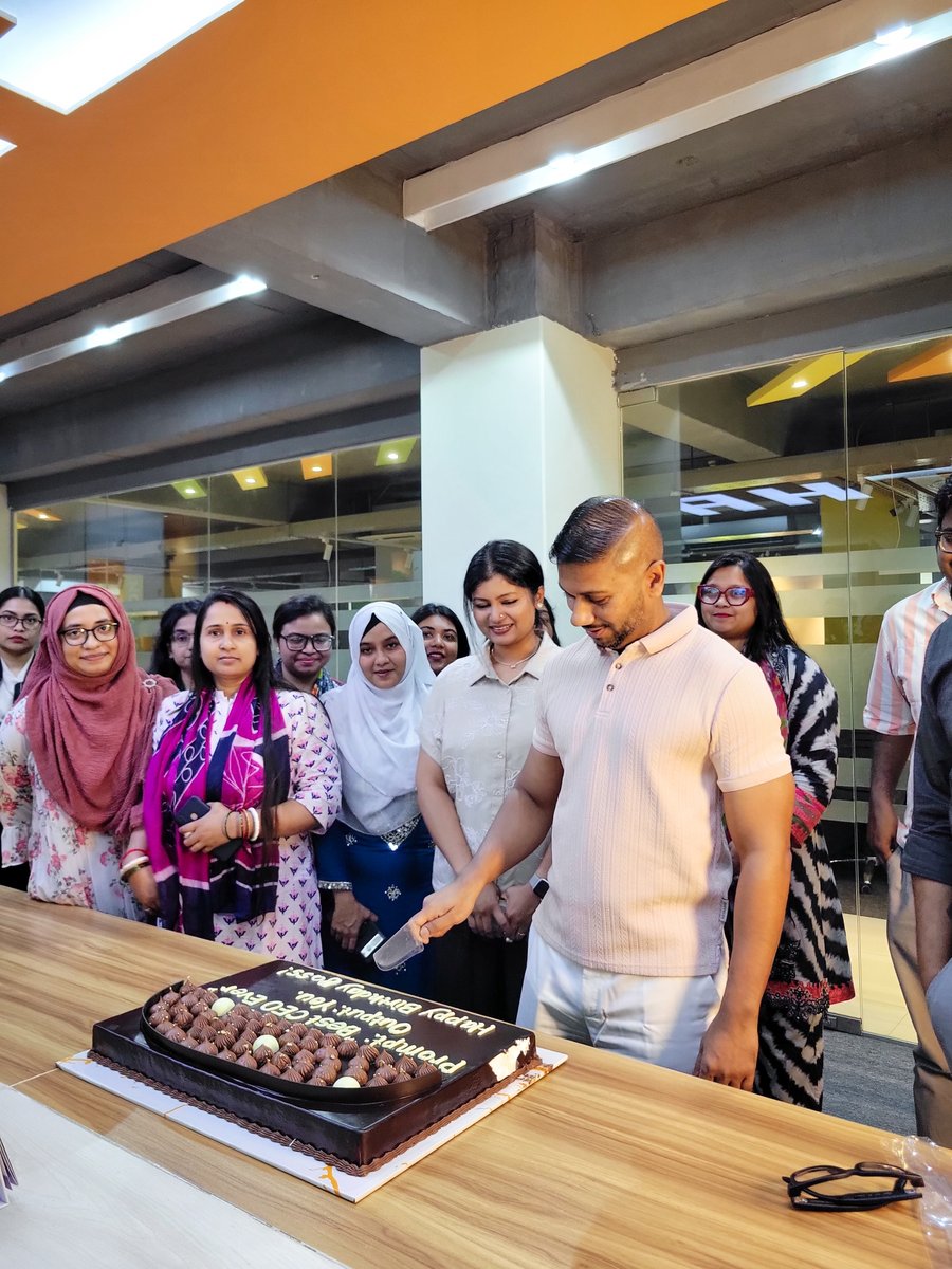 AsthaIT's tweet photo. Today, we had the pleasure of celebrating the birthday of our Founder & CEO.
Happy Birthday! Wishing you good health, happiness, and another year of inspiring leadership and success.
#AIT #AsthaIT #Leadership #TeamAIT #WorkCulture https://t.co/3leAUKIpKB
