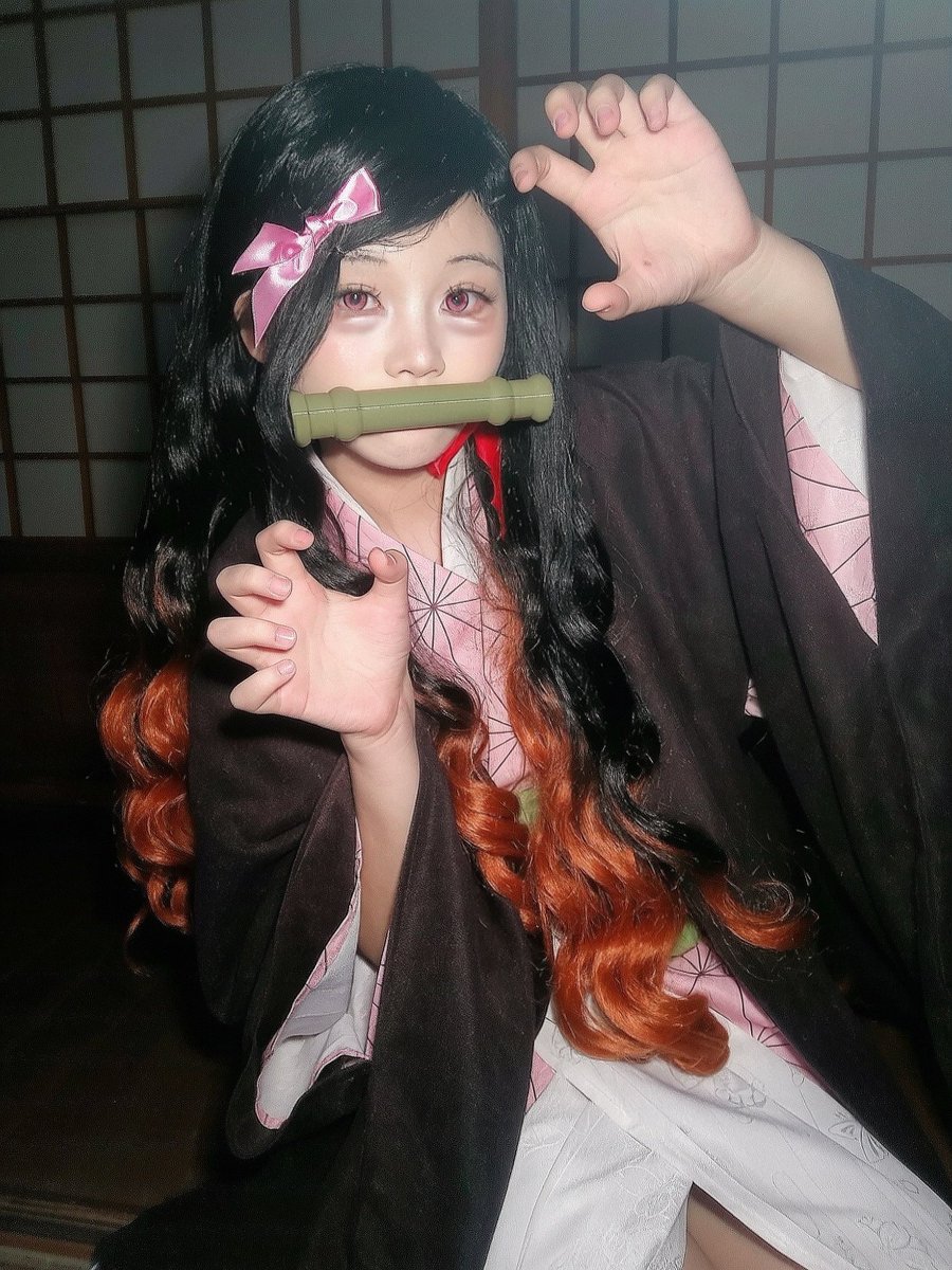 AIAIFOREVER's tweet photo. 我是小艾 01/01/2010 坐标上海
我喜欢邦多利和lovelive，地偶只看喜欢的团
偶尔搞点cos
摇滚品味很土逼
查成分互fo
不熟的人想找我聊天/加墙内🚪52 https://t.co/zKknltxj9y