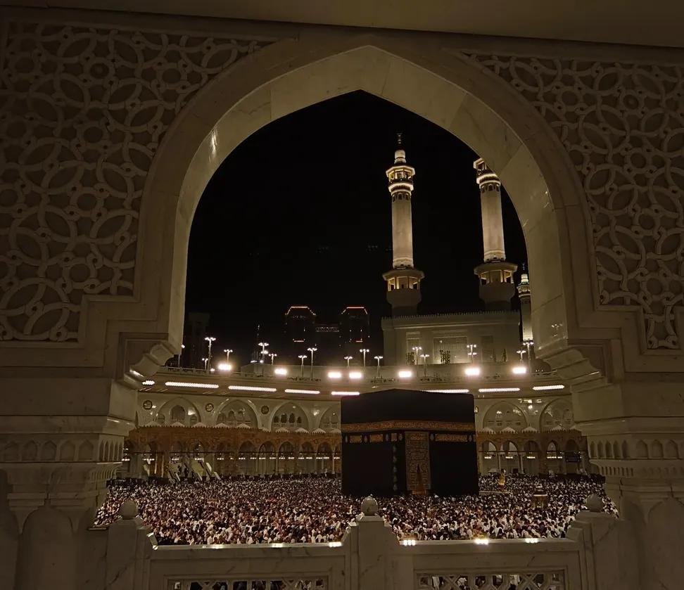 Rohi_Alii's tweet photo. Kun faya kun. Plot twist: This is the year Allah invites you to His House for Hajj or ’Umrah. https://t.co/lIKcj3yFo7