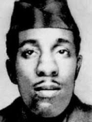 JEHutton's tweet photo. #OTD August 6, 1950: Private First Class William Thompson performed extraordinary heroism near Haman, Korea. For his conspicuous gallantry he was awarded a posthumous Medal of Honor for holding off an overwhelming enemy force. https://t.co/fCtc3UrDDS