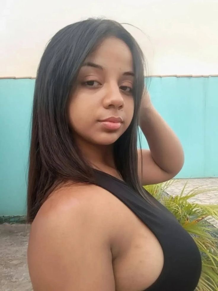 alinefreits0's tweet photo. Uma morena novinha, vc ficaria? https://t.co/sgerc3D4w6