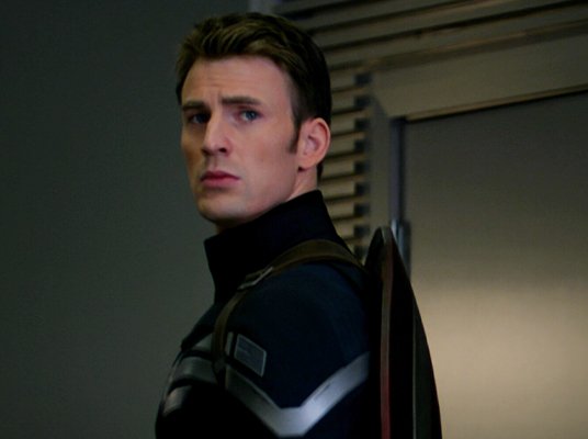 Rogers_n_Barnes's tweet photo. 스팁에 대한 오해가 있는 것 같아 모아왔음 스팁은 반골의 아이콘임 상명하복 그런 거 없음 본인 기준에 맞아야 따름
1. 필립스 대령의 제안을 거절하는 스팁 (대사 어이없어서 같이 넣음 리스펙트가 어딨는데 저 얼굴에ㅋㅋ)
2. 퓨리 꼬라보는 스팁
3. 피어스 꼬라보는 스팁
4. 로스 꼬라보는 스팁 https://t.co/IppAhiCoqY