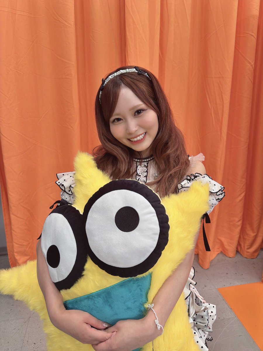 hana_oba's tweet photo. 『 #STARスター 』
生放送ありがとうございました🌟

イコラブの新曲「恋、はじめました。」
どきどきの披露でしたっ🥹⭐️

本当にこの曲大好き！
恋のはじまりのうた！

みんなの推しへの気持ちに
重ねられる歌詞も多いのでは！？
(と私は思っている😹😻💭)

 #イコラブ https://t.co/wSiJ0TqLWl
