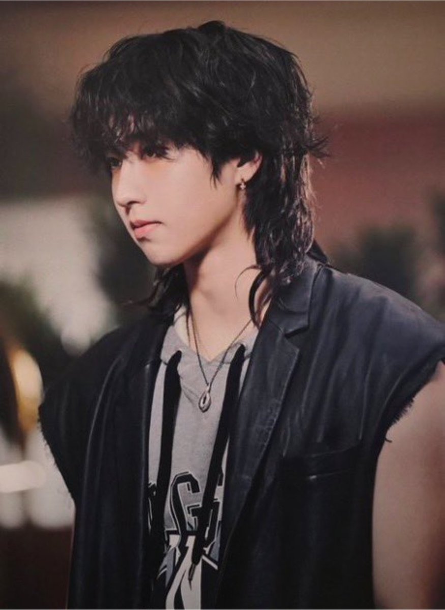 jinirelybit's tweet photo. edgy couple (ᵒ̴̶̷᷄﹏ᵒ̴̶̷᷅) who rides motorcycles (๑˃́ꇴ˂̀๑) and are obsessed w/ another …!!! https://t.co/nawviSbRbB