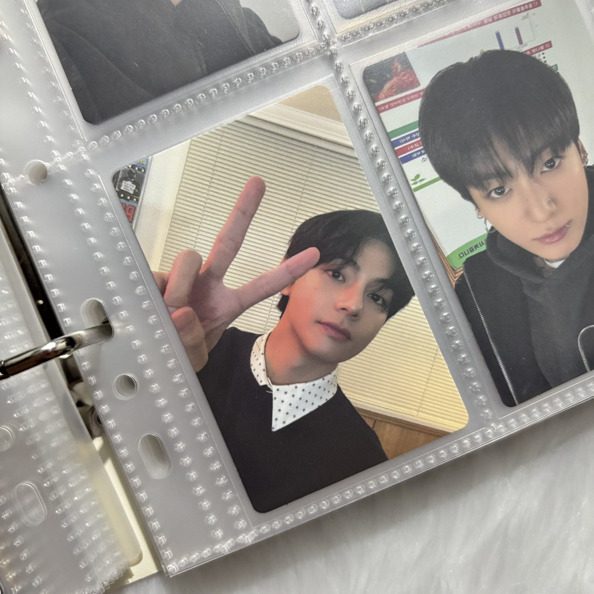 jkvmails's tweet photo. . ࣪˖⋆ #jkvmails from @Seoulshop_ph 💌

taehyung mail for today~ thank you so much po, he came home safely. 🫶🏻

— #Seoulshop_feedbacks https://t.co/veA7DX2lq5