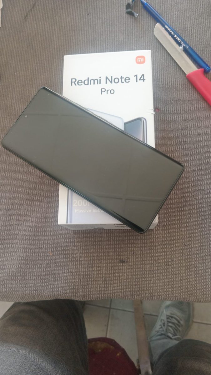 Tymsaho's tweet photo. Redmi Not 14 pro telefon cekılişinde tarafıma çıkan telefon bugün elime ulaşmıştır  çekilişi yapan @hsn1907fener ve  bana ulaşmasında emeği geçen @omersahn34 ikisindende allah razı olsun ikisine de çok teşekkür ediyorum https://t.co/nOqIX4gx1R