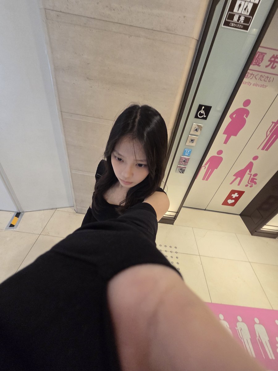 y02hw's tweet photo. 뉸누난나 ▪︎☆▪︎ https://t.co/dqMoUoL6js