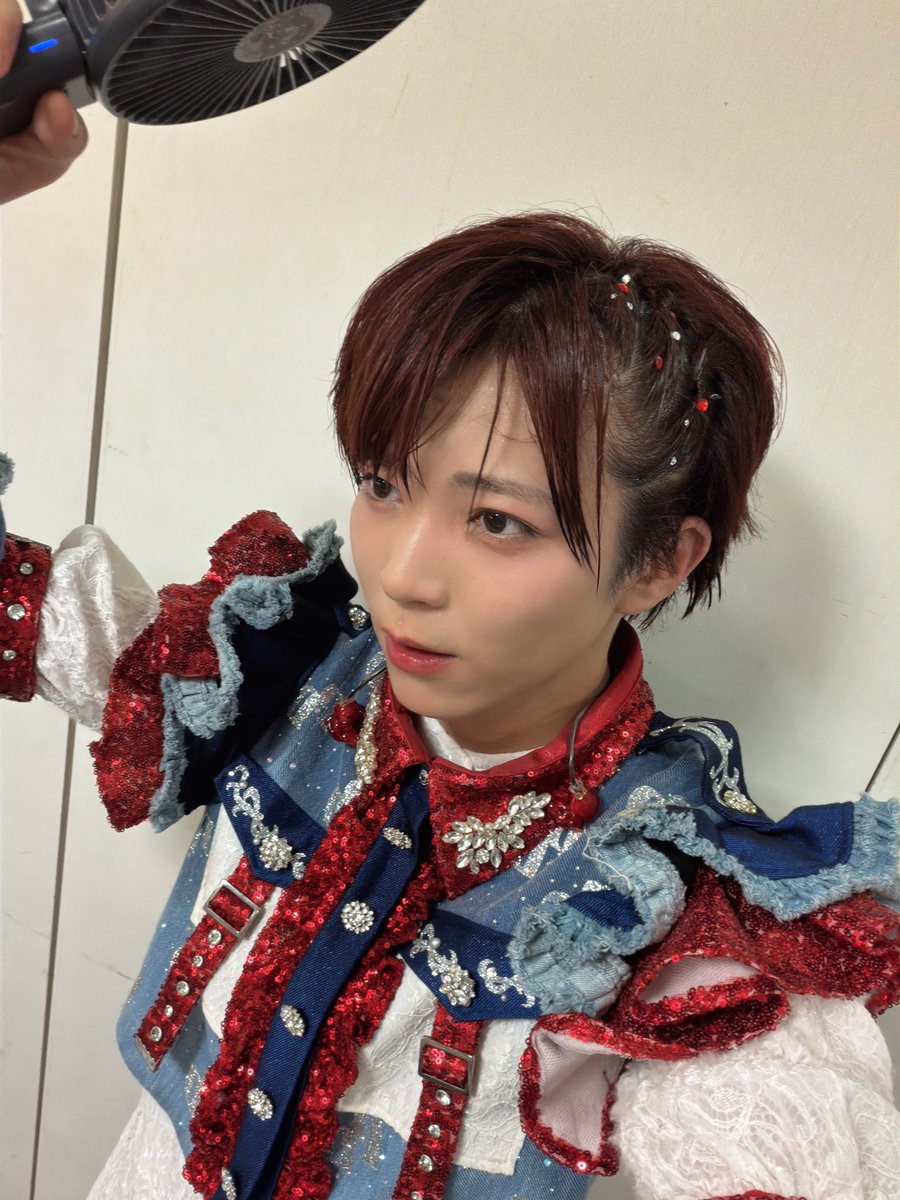 patch_paragon's tweet photo. ←ライブ直前 ライブ直後→ https://t.co/c6XYxi8ZXE