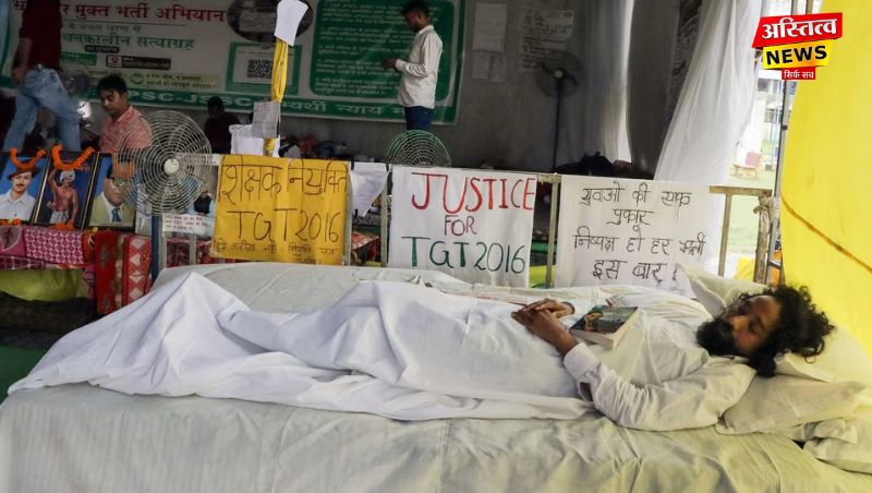 Astitvanewsrnl's tweet photo. #RanchiStudentProtest

देवेंद्र महतो का बड़ा बयान

बोले- पानी पिया, भूख हड़ताल अब भी जारी

पढ़िए पूरी खबर...
https://t.co/xFs9Roxt5E

#JPSC #JSSC #Ranchi #Jharkhand #StudentsProtest #DevendraMahato #sonamwangchuknews https://t.co/cYElBZ6teI