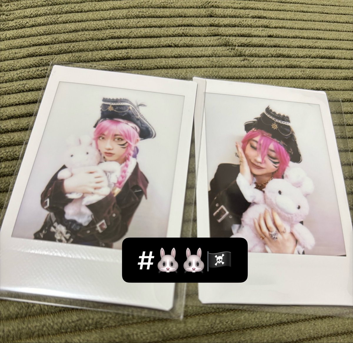 gozenohs's tweet photo. #石井萌々果
#アイディールセミナー
 ←初演2ndエンペラー様🐰
　再演2ndエンペラー様🐰→
うさちゃんチェキが2回とも私のもとにお迎えできた喜び共有します。 https://t.co/FRrejoYwkH