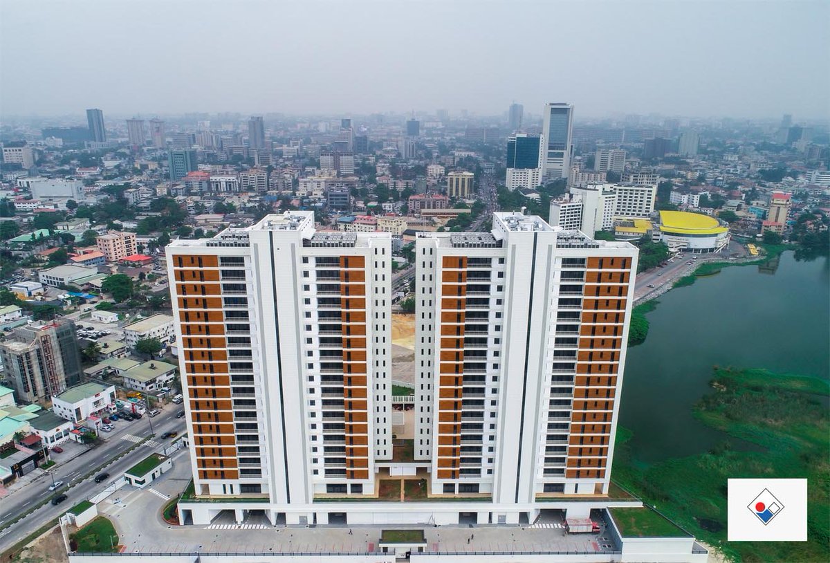 NaijaAesthetics's tweet photo. They don't build them like this anywhere else on the coast. Total Residential Development. Pure visual impact. 🔥

📍Kuramo Beach Residence, Lagos. https://t.co/n39XfC3LWB