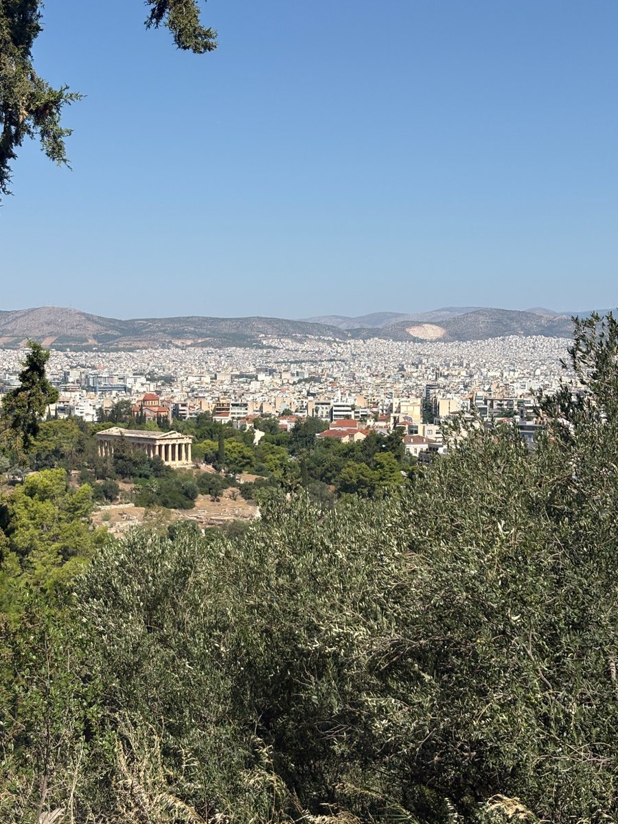 NotCalvinPerez's tweet photo. Nvm went to Greece https://t.co/pzdzL2BQcL
