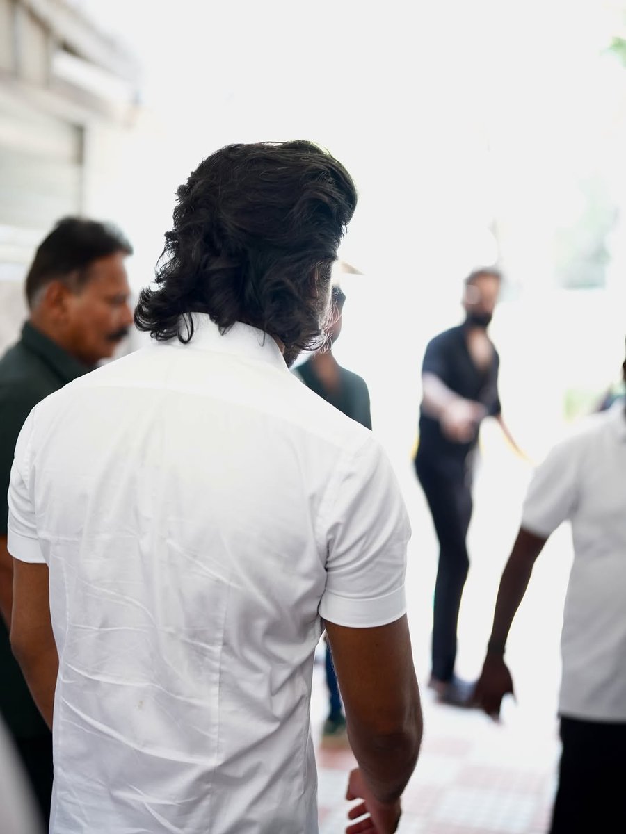 dhanushUHD_offl's tweet photo. #DhanushSchoolinauguration Event Stills !!
#ThaiSathyaMatriculationSchool | #DhanushBlock | #OM | #OMChapter1 | #TamizhMurugan | #Dhanush | @dhanushkraja | #DhanushUHD_Offl https://t.co/JeO2S6QYQN