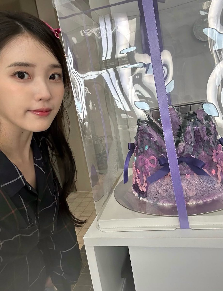linyihaocun's tweet photo. MY 2P TODAY! i love you guys so much let's get along forever 💜💙 https://t.co/29CNqUHruK