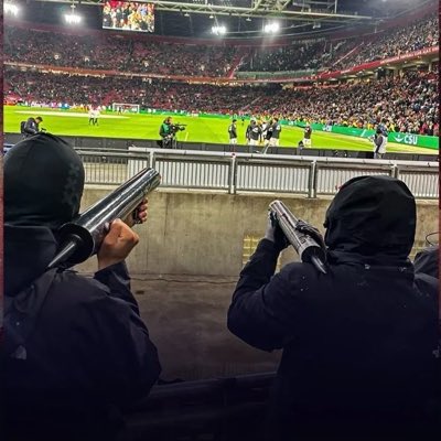 RDAFCA1312's tweet photo. #nieuweprofielfoto https://t.co/dUrNNvkKja