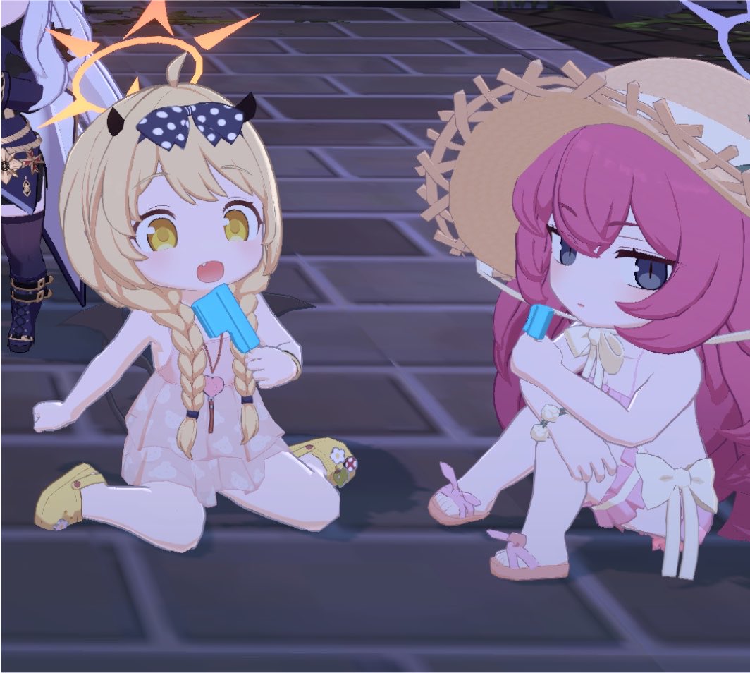 task_2026's tweet photo. 目ガン開きイブキちゃんかわいすぎ☺️
イロハちゃんは取り敢えずその湿度高い眼差しをやめてくれぇ😇 https://t.co/3AOB2VRLck