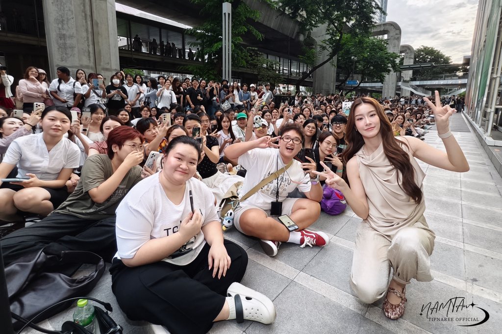 Tipnaree_OFC's tweet photo. ขอบคุณที่มาหากันวันนี้นะคะ “ ที่รักขาาาาา ” 🤍🩵

NAMTAN BA FITFLOP
#FitFlopXNamtan #FitFlopThailand 
#NothingFeelsLikeFitFlop 
#NamtanTipnaree #โมจิของนต
#NamtanFilm #น้ำตาลฟิล์ม https://t.co/h4IG2kjHQJ