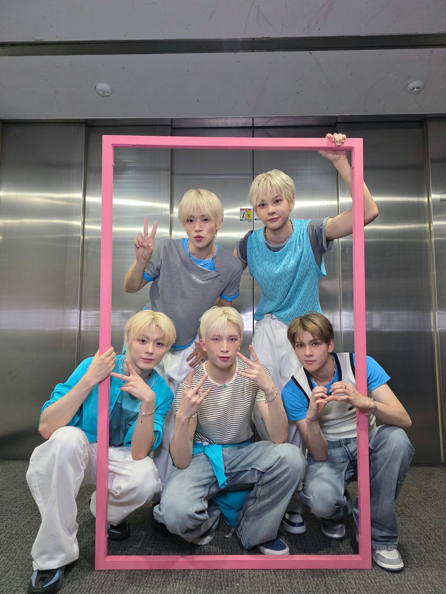 POW_grid's tweet photo. [#POW.pic] 260806

Mnet '엠카운트다운'

#POW #파우 #Flavor #플레이버 #GRID #그리드 https://t.co/PpbbvLSFQJ