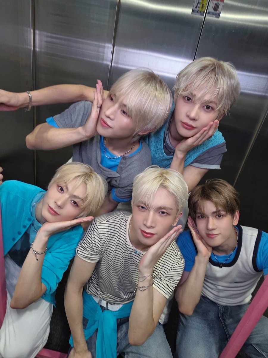 POW_grid's tweet photo. [#POW.pic] 260806

Mnet '엠카운트다운'

#POW #파우 #Flavor #플레이버 #GRID #그리드 https://t.co/PpbbvLSFQJ