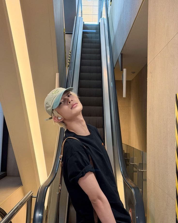 dollieseung's tweet photo. ���day2! @ yzzie
𝄞𝄢﹐she ノ her .   ͙͘͡★  16 
.  | ia on this acc since I don't have many oomfs, but I'm looking for ever moots here!!! Also other fandoms welcome aslong as you're not spreading hate 
★ #evertwt #kpoptwt #stantwt
 ♡︎/⟳ if u wanna be moots ₍ᐢ. .ᐢ₎ https://t.co/Ze88CtDEOV