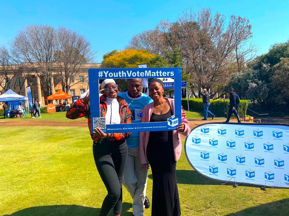 IECSouthAfrica's tweet photo. 📍 Wits University | Voter Education Drive

The IEC engaged students to register &amp; update details ahead of #LGE2026.

⏳ Voters' roll closes midnight, 7 Aug 2026.

✅ Register online (data-free): 🔗 https://t.co/WorsxgXJOo

#LGE2026 #GetUpShowUpVote https://t.co/O4OlDumTgd