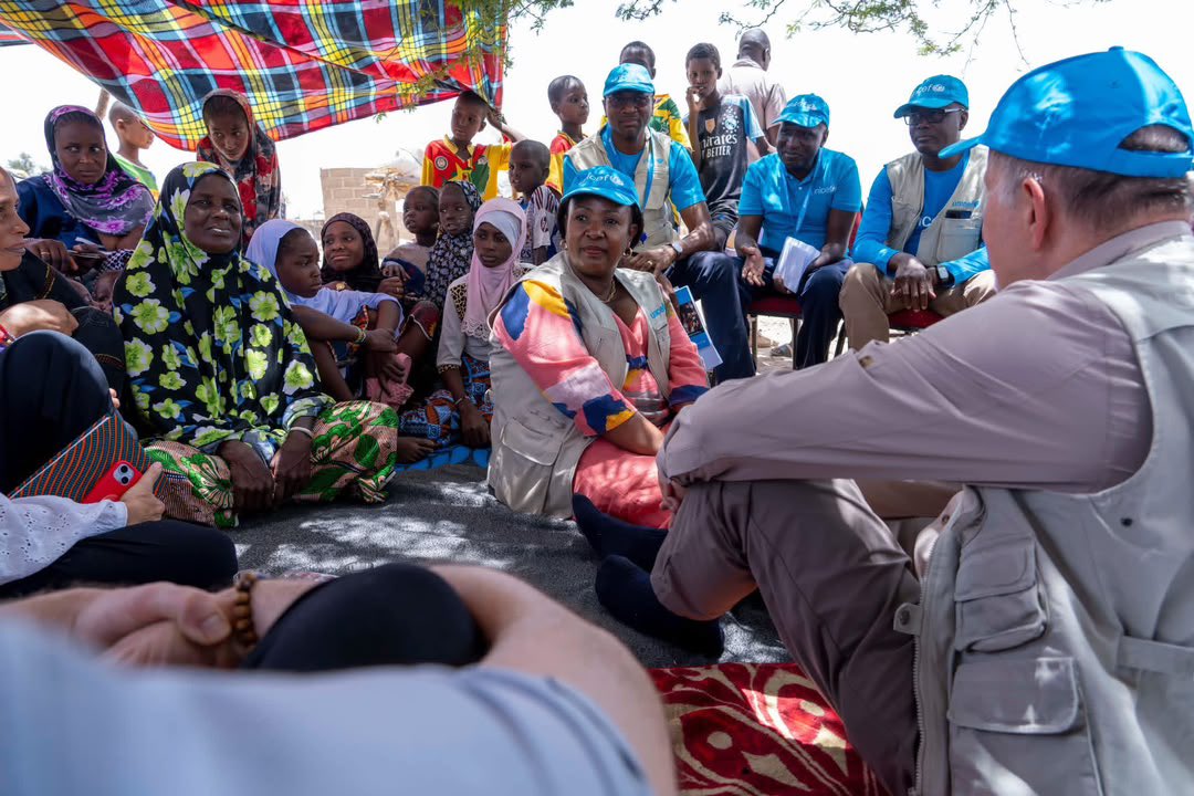 MauriceAz's tweet photo. One of the greatest lessons from Burkina Faso 🇧🇫 : partnerships change lives. Proud of the strong collaboration between @UNHCR_BF, @UNICEF_Burkina, and @PNUD_BFA in support of refugees, IDPs, and host communities. Together, we deliver hope. 🇧🇫 #OneUN #Solidarity #HumanitarianAction