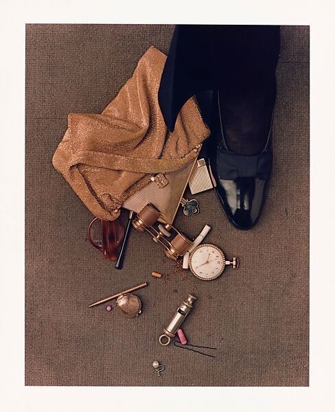 reatinglab's tweet photo. “Theatre Accident” è uno degli still life più famosi di Irving Penn, 1947.
Cosa succede se affidiamo lo stesso meccanismo di ritratto a un dialogo tra due linguaggi, quello fotografico e quello narrativo?

Effetti Personali | Stay Tuned 
https://t.co/G80fG5EArU https://t.co/TptfPKYFHT