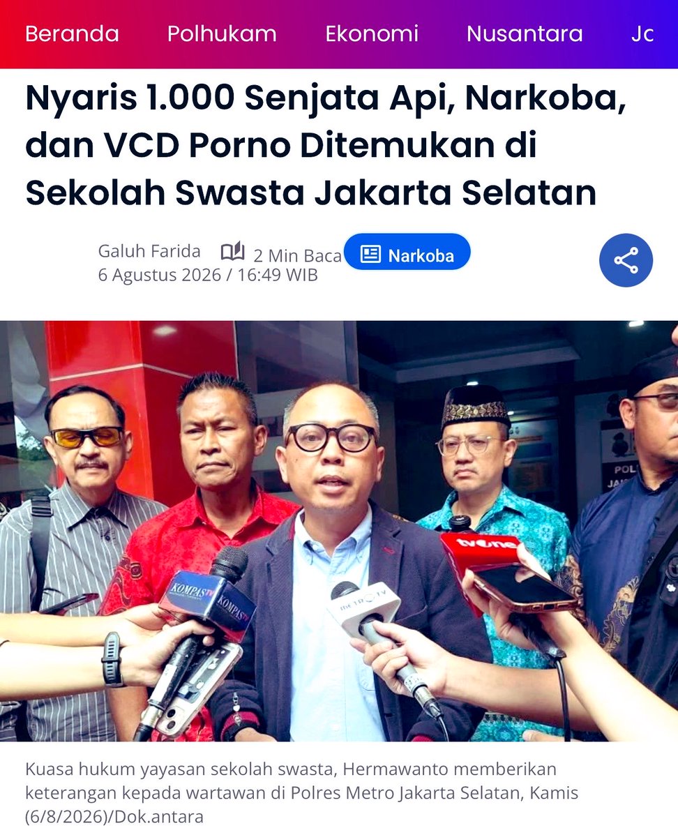 Opposite6888's tweet photo. Sekolah apa ini simpan senjata api, narkoba sampai video porno di daerah Pondok Pinang Jak - Sel ?

Pengalihan issue ?

https://t.co/6HduBlYi8t https://t.co/yxfZwoKvWu