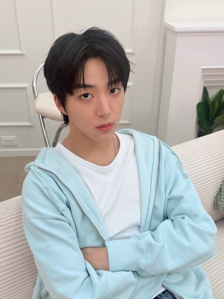 IDID_starship's tweet photo. [📸]
#날딧 #NALDID EP.28

이 사진을 보신 분들은
건강검진 받으셔야 합니다

#IDID #아이딧 
#날아랏아이딧 https://t.co/1uFSNDls9y