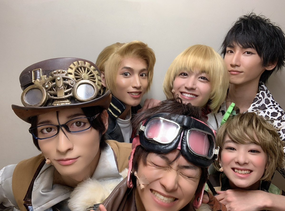 p_man1120's tweet photo. のみけんが地元に帰っちゃうので
久しぶりにチームフォルテ全員揃いました✌️

のみけん福岡でもふぁいとだよ！

出会った頃と変わらない空気
やっぱ大好きだなあこのメンバー🎈

#メモミュ https://t.co/xqXoWwzIEZ