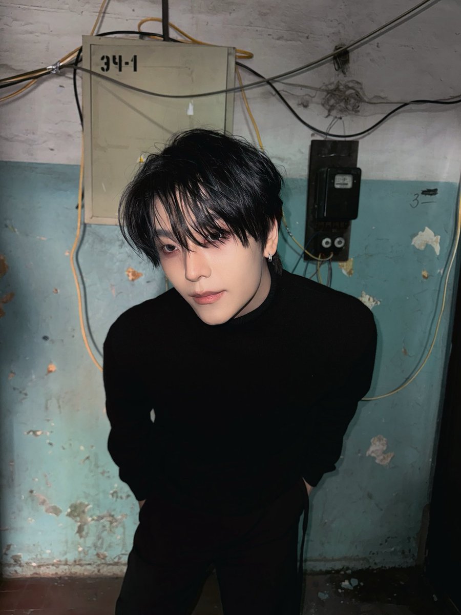 ALD1_official's tweet photo. ⛓️‍💥

#ALPHADRIVEONE #ALD1
#알파드라이브원
#XINLONG #씬롱 https://t.co/7WP8tlgQpC