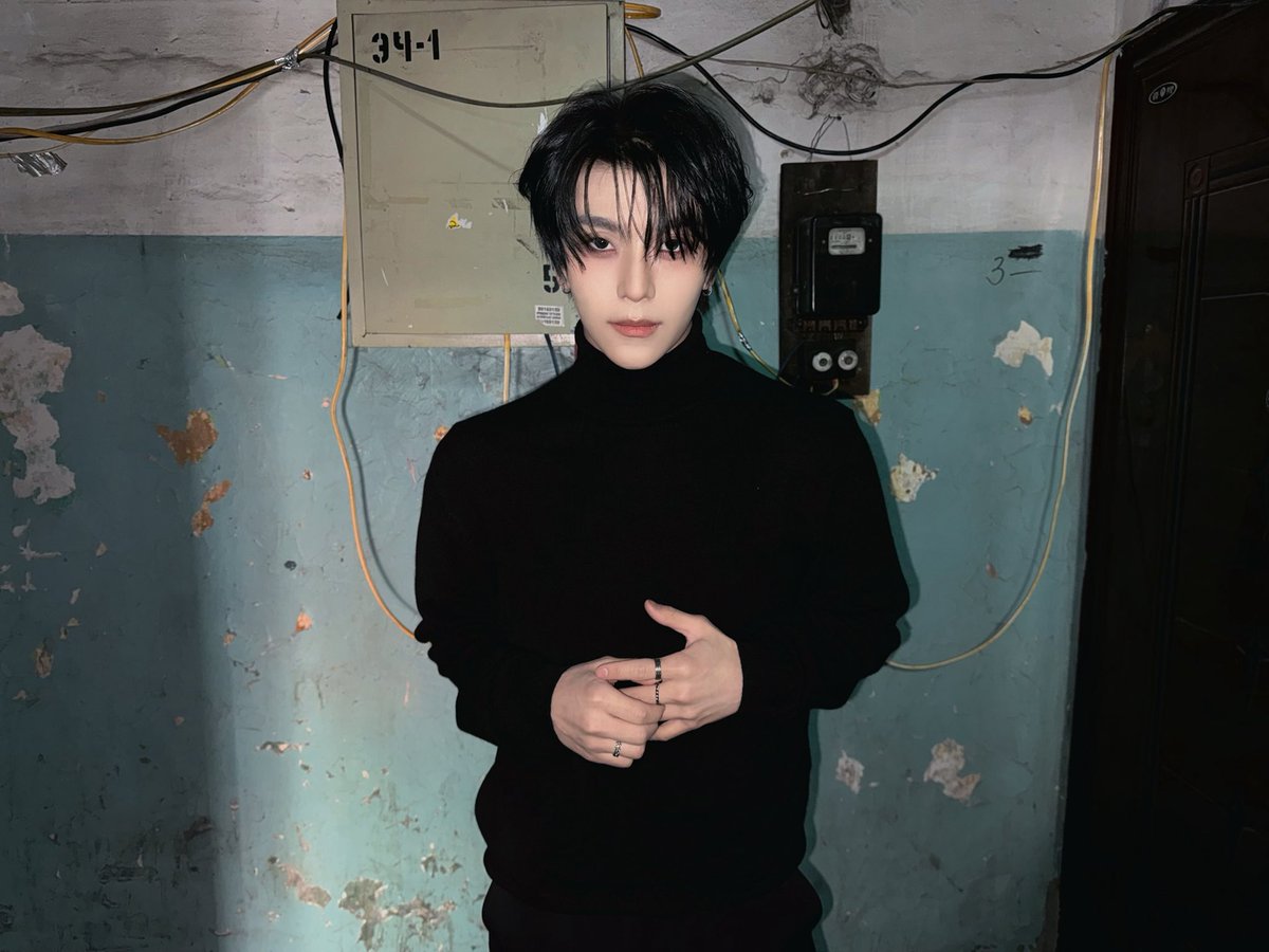 ALD1_official's tweet photo. ⛓️‍💥

#ALPHADRIVEONE #ALD1
#알파드라이브원
#XINLONG #씬롱 https://t.co/7WP8tlgQpC