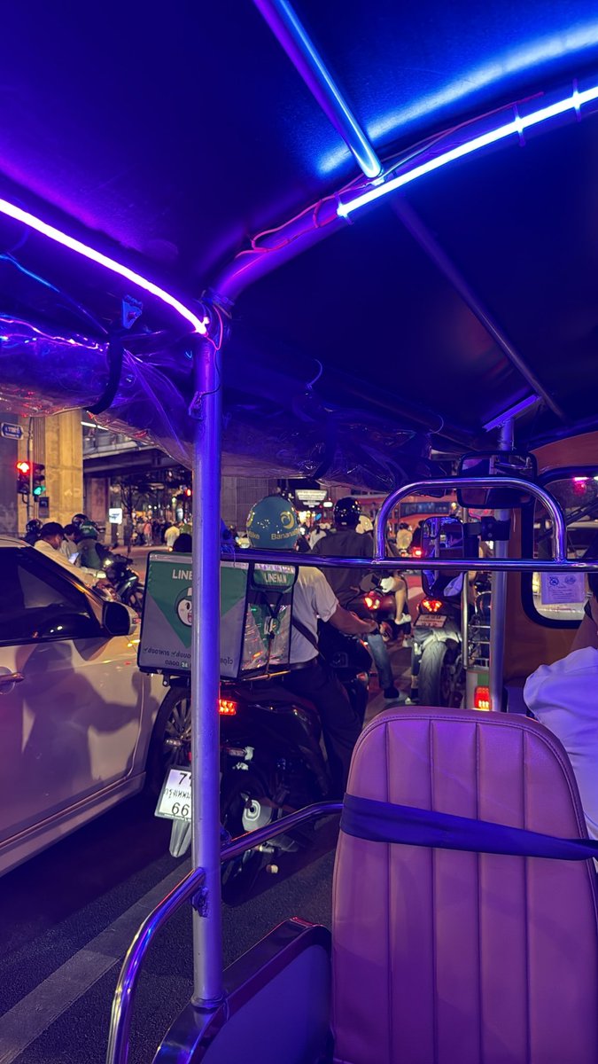 drusilus's tweet photo. yo will i survive on the tuktuk? https://t.co/V8Biw4xu6p