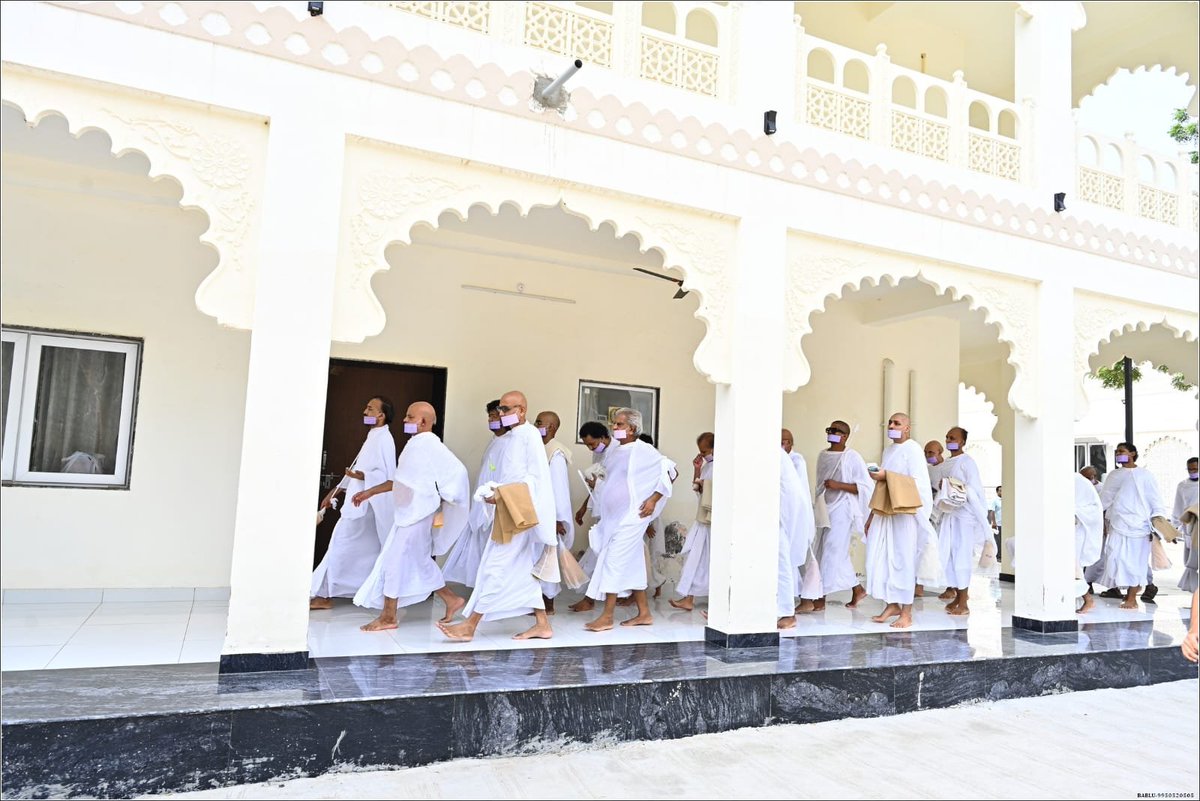 shasan_kalptaru's tweet photo. #AcharyaMahashraman #Jainism #Terapanth #YogkshemYear #ShasanKalptaru #JainVishvaBharati #JVB #Ladnun #Jainnews #Jaincommunity #Viralpost https://t.co/FpswxuBjNr