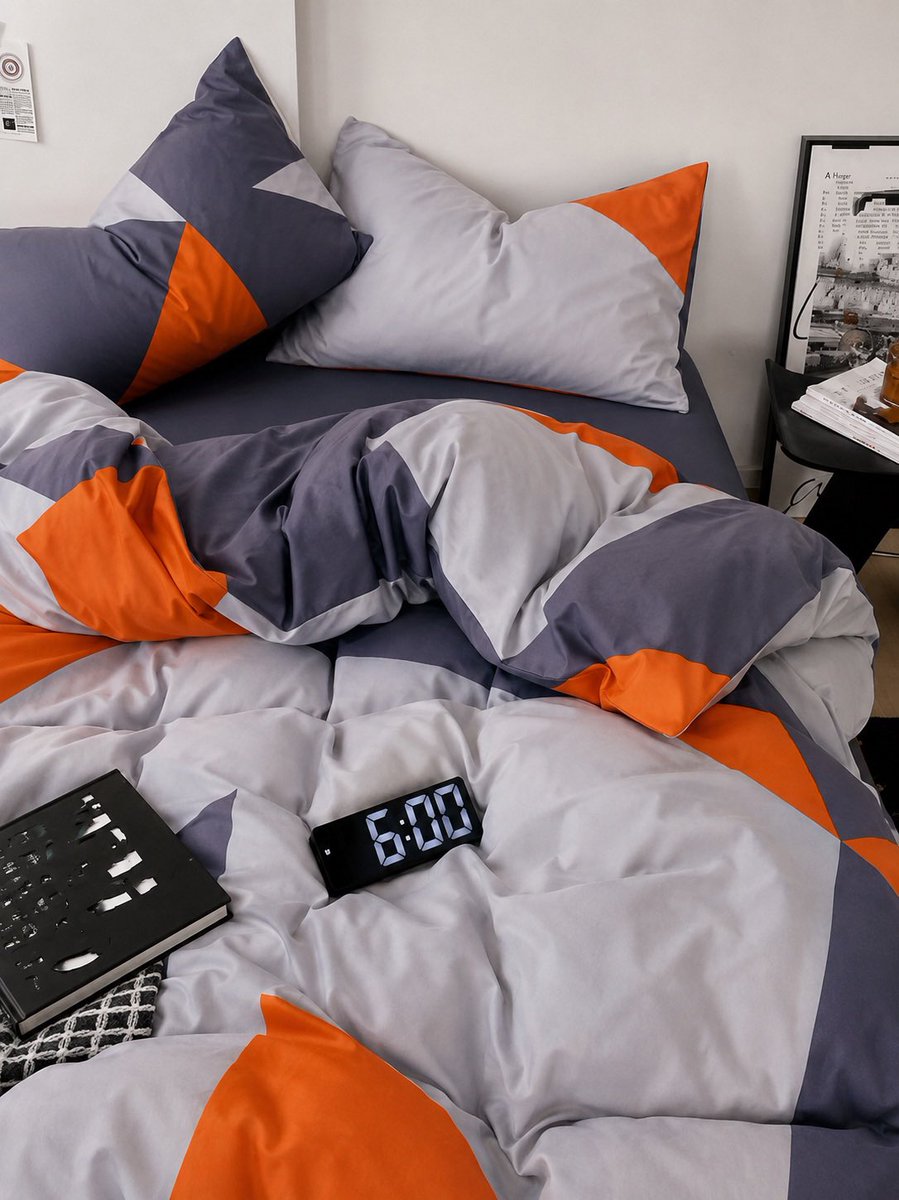 FoInteriors's tweet photo. Patterned duvet set
Size:6/7
PRICE:37,500 naira only 
Available as seen
1 duvet
1 bedsheet 
4 pillowcase 
Send a dm/whatsapp 07055550779 to order!!!
#interiordecoitems
 #Beddings
#helpasmallbusinessgrow
#bbnaija
#growmyaccount https://t.co/ali85Igypk