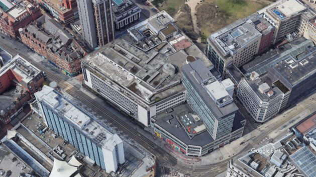 yimbyalliance's tweet photo. Plans submitted for 650 homes at Rackhams, the Birmingham department store that opened in 1881 and later became House of Fraser. 

🏘️ 650 homes across three Temple Row buildings 
💼 376,000 sq ft of offices 
🛍️ Shops at street level 
🗺️ Part of Birmingham City Council's 17-hectare city centre plan

https://t.co/DLWwmQxGOP