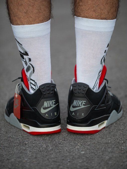 JustFreshKicks's tweet photo. Air Jordan 4 Retro "Bred" 🌹

• November 28th
• MJ Face Box
• Family sizing
• OG hangtag
• $230 https://t.co/jvoh3hJbRn