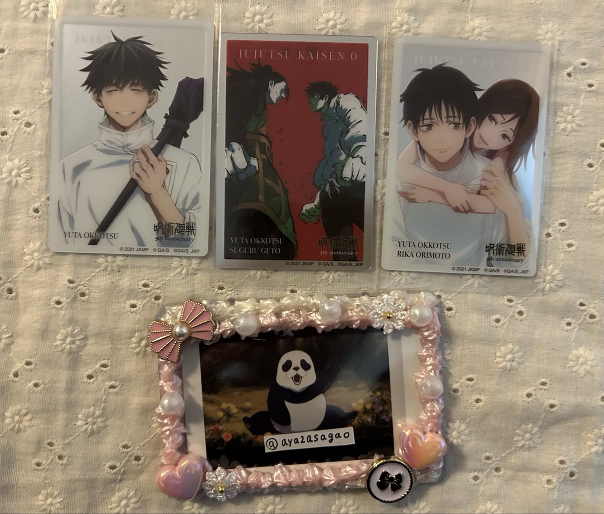 aya2asagao's tweet photo. 【交換・譲渡】呪術廻戦 ベースヤード 5周年 雑誌版権 メタルカード

譲:乙骨、乙骨&amp;夏油、乙骨&amp;里香

求:乙骨＆パンダ、定価＋送料

一点からでもお気軽にお声がけください🙇‍♀️ https://t.co/tav83KgzTI