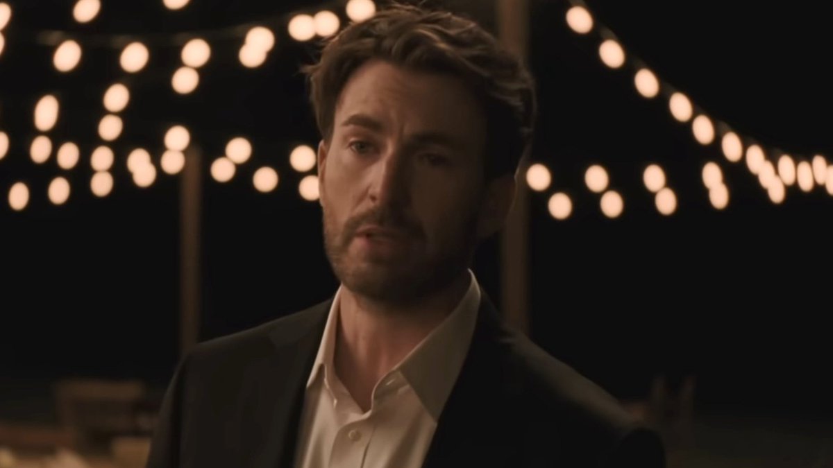cvansexual's tweet photo. i miss when chris evans acted like his rent was due https://t.co/eKURNum22y