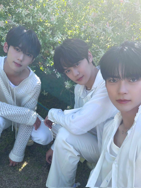 haoareyouhambin's tweet photo. HANBIN AND HIS SONS😭😭😭😭😭😭😭😭😭😭😭😭😭😭😭😭😭😭😭😭😭😭😭😭😭😭😭😭😭😭😭😭😭😭😭😭😭😭😭😭😭😭😭😭 https://t.co/WMxOK5WWcW