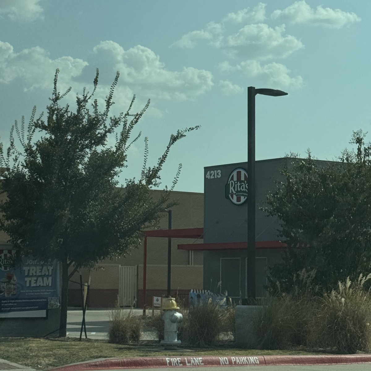 youngMacewindu's tweet photo. @TripleNetTyler Sorry Rita’s >>> salad n go. But yeah salad n go was a great spot with cheap and healthy food, shame they didn’t last https://t.co/CbUJAJeQRp