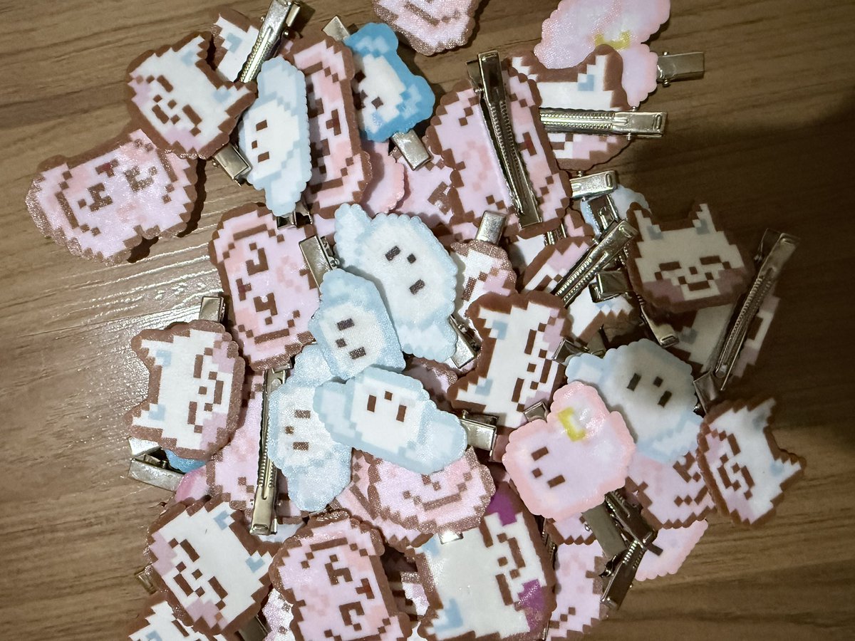 ggastaso's tweet photo. pls kindly rt 🐰🐶🫧

★ giveaway for jnjm fanmeeting in bkk  ★

— JNJM hair clip 

🌟 15 ea/day 🌟

date: 7-8-9 aug 2026
time: tba

(🦮!) pls rt and show this tweet
 #NCTJNJM_FANMEETING_TOUR_DUALITY 
#NCTJNJM_FANMEETING_TOUR_in_BKK 
#NCTJNJM_FANMEETING_TOUR_BANGKOK https://t.co/hdXICaLSWc