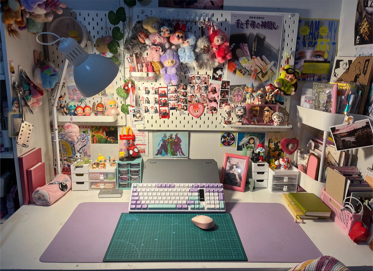 lonelyisaamuse's tweet photo. fck minimalism https://t.co/WSFOxJ3cmJ